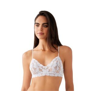 b.tempt'd Women's Feeling Famous Unlined Wire Free Floral Lace Bralette 910209 S